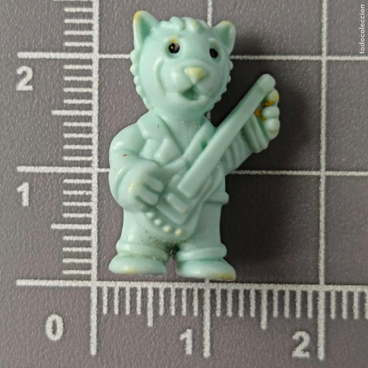 Figuras de goma Kinder: Figura kinder miniatura 90 mu&ntilde;eco figura monocromatico