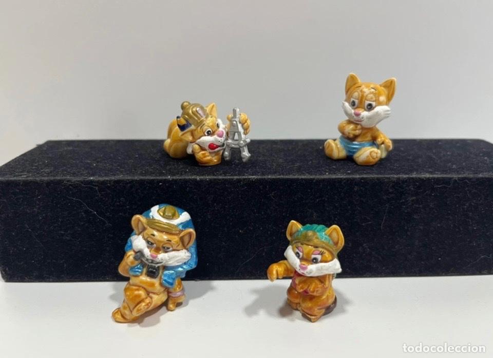 Figuras de goma Kinder: Huevo Kinder Gatos #17