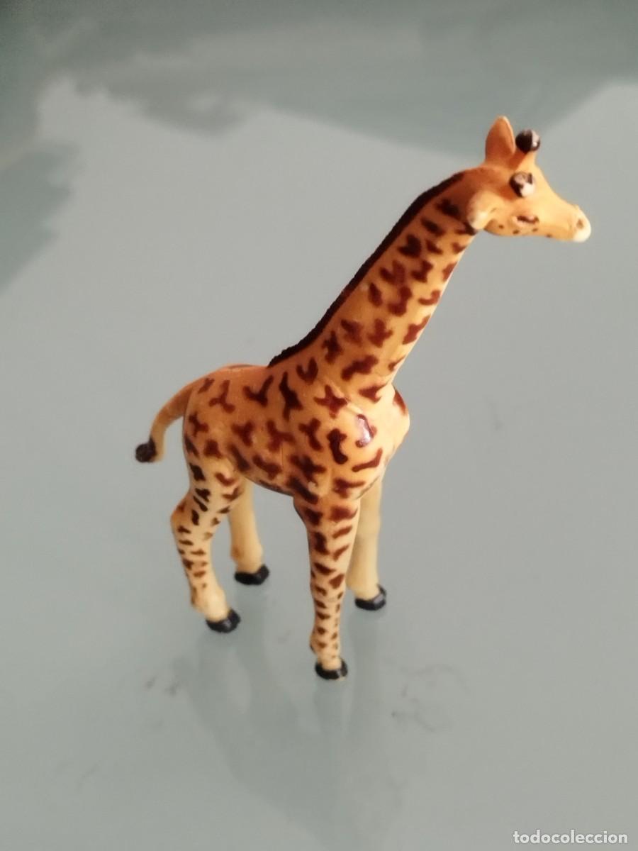 Gummi- und PVC-Figuren: Figura de una jirafa, mu&ntilde;eco de goma dura. Juguete.