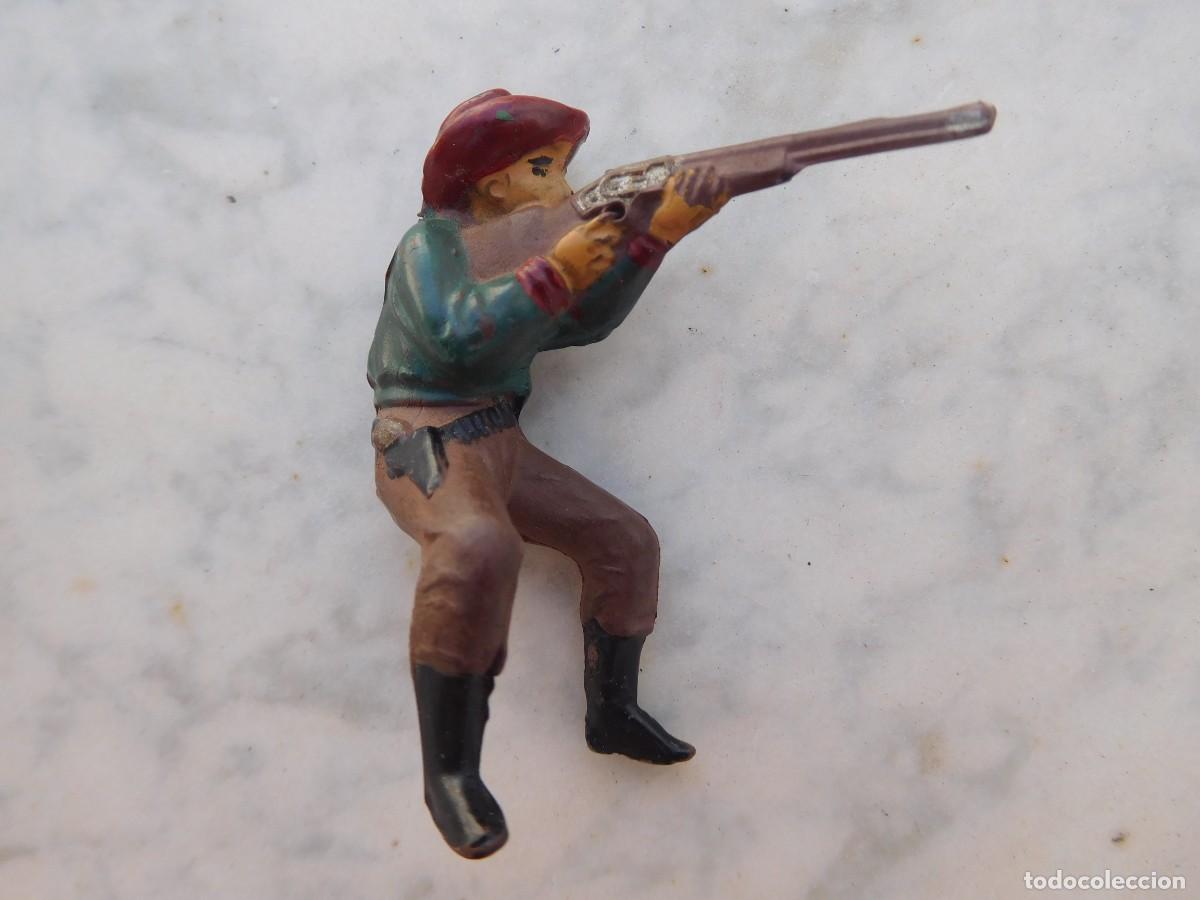 Figuras de goma y PVC: Figura de vaquero con escopeta Reamsa? Gomarsa? Jecsan?