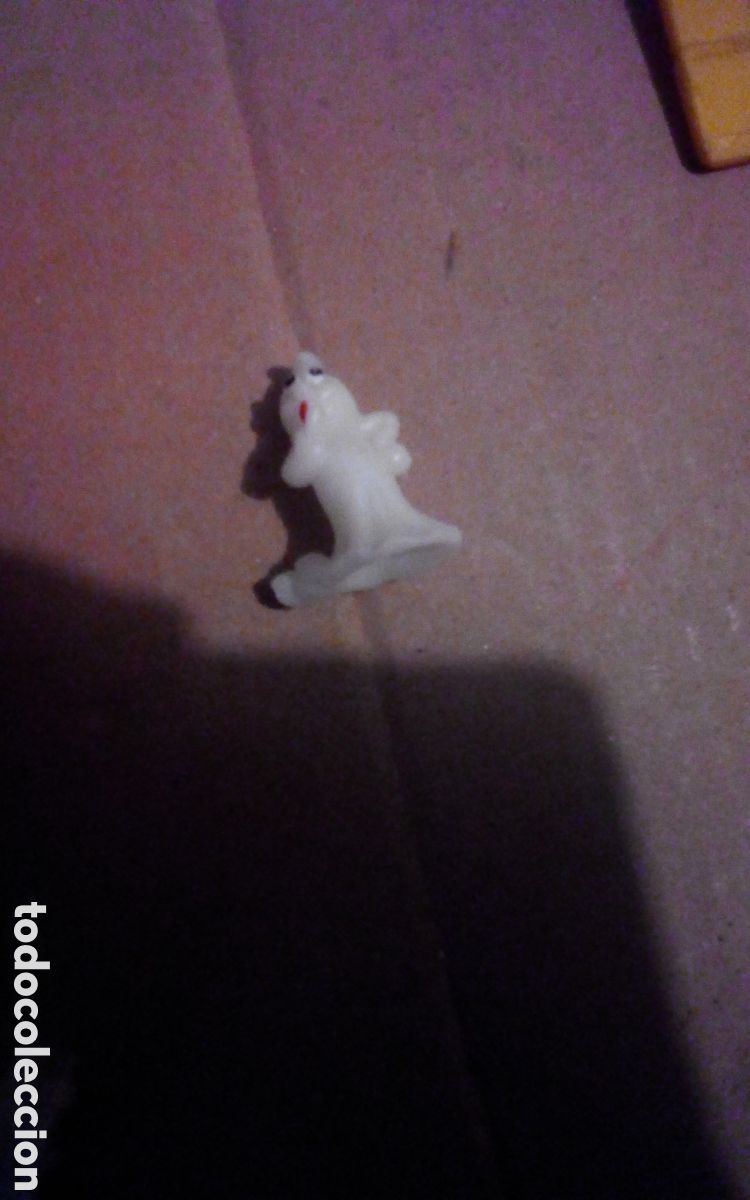 Figuras de goma y PVC: Figura fantasma monoblock. Ferrero 1996, n&deg; 8.