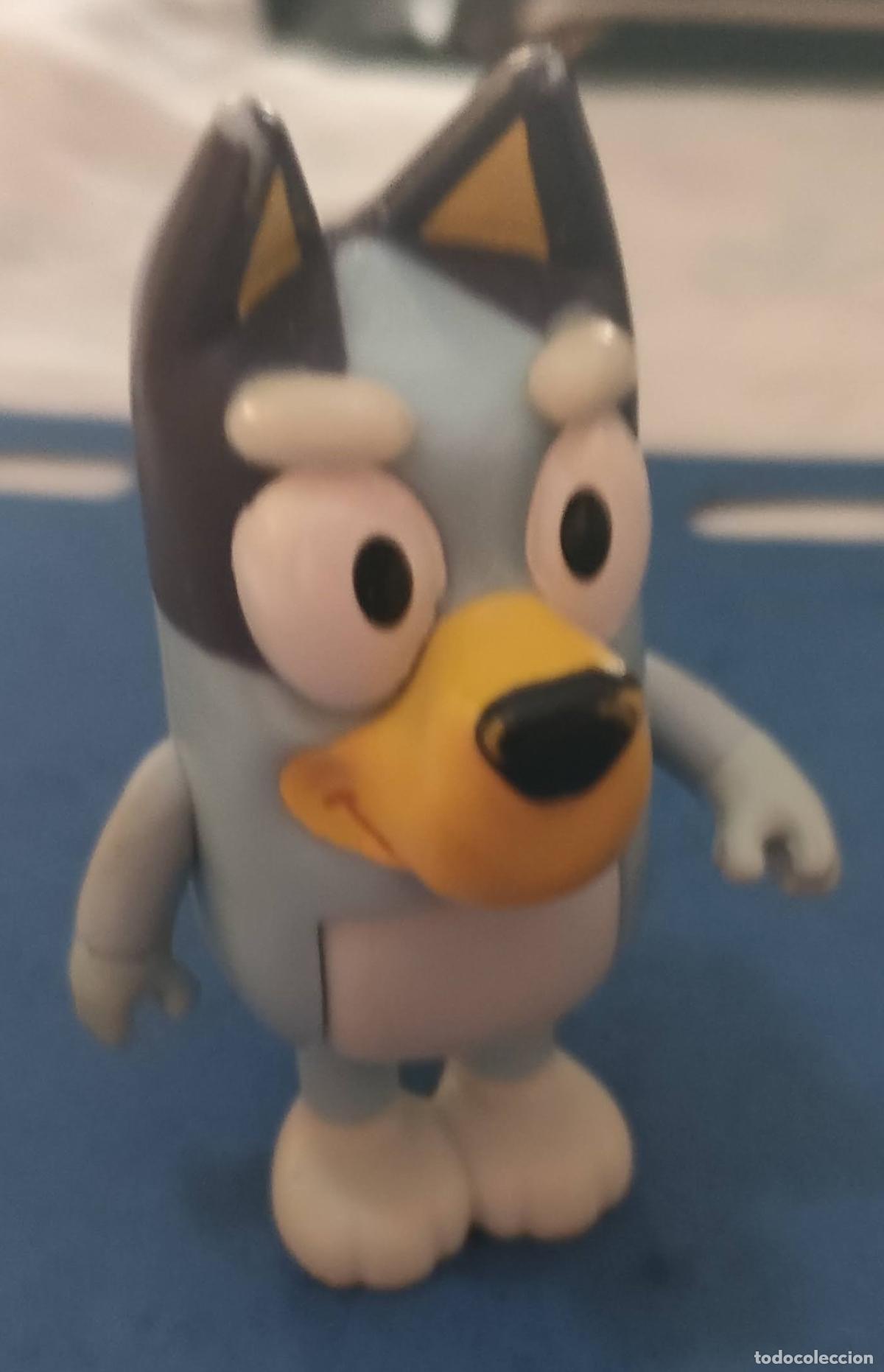 Figuras de goma Kinder: Figura Bluey Moose Toys Articulada