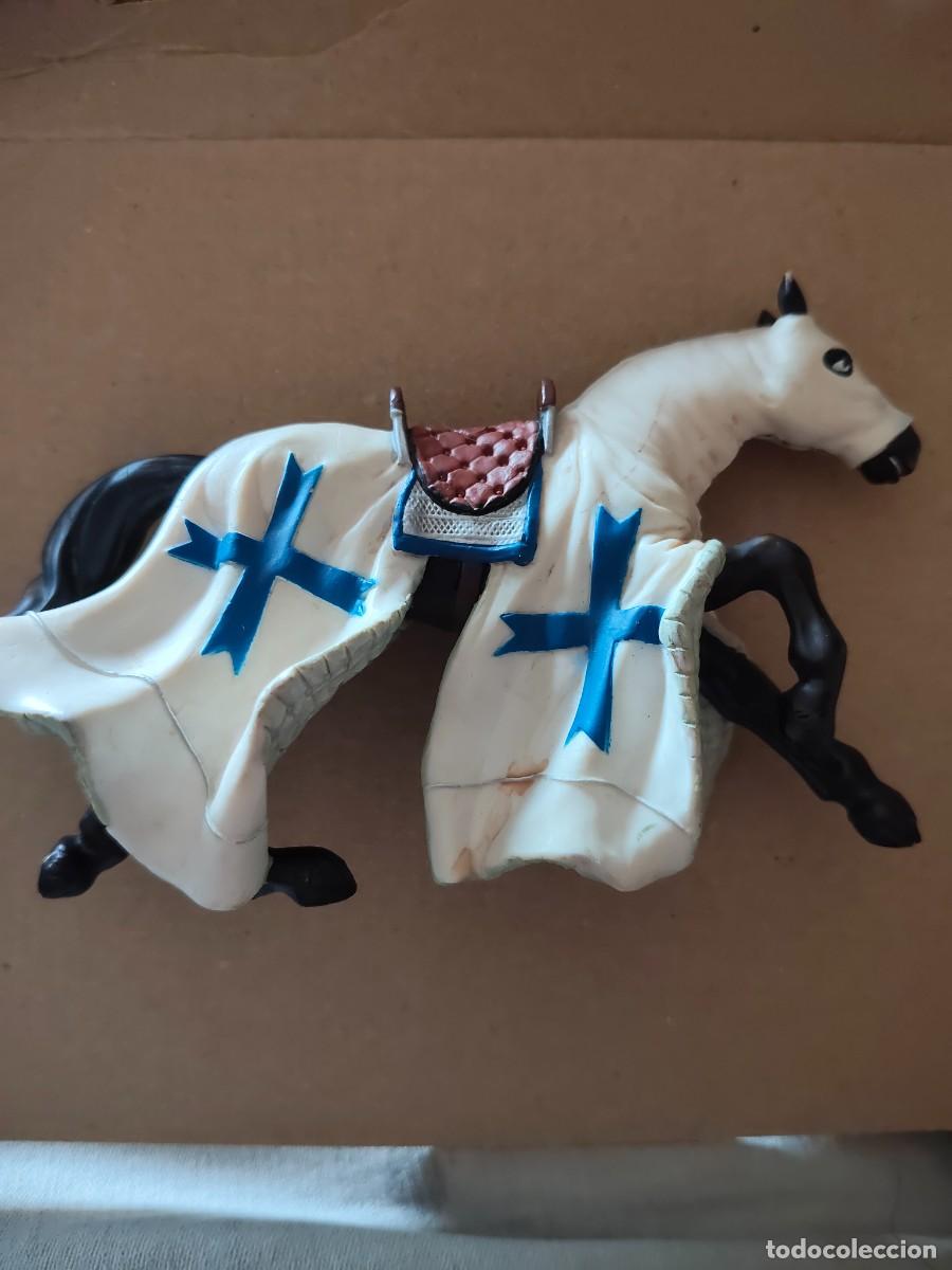 Figuras de goma y PVC: Caballo Papo 2005 medieval