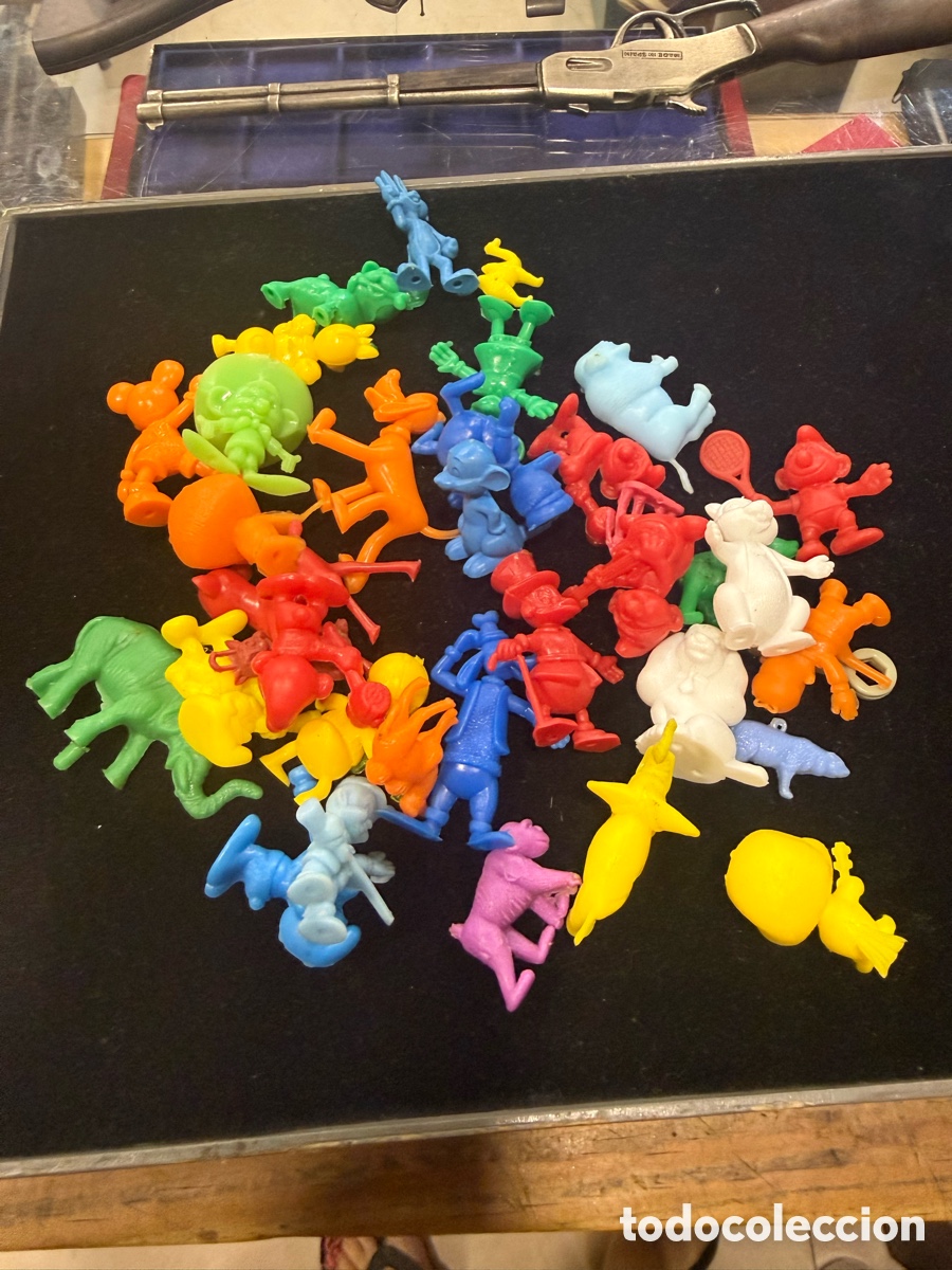 Figuras de goma y PVC: Lote de figuras dunkin todo lo que se ve