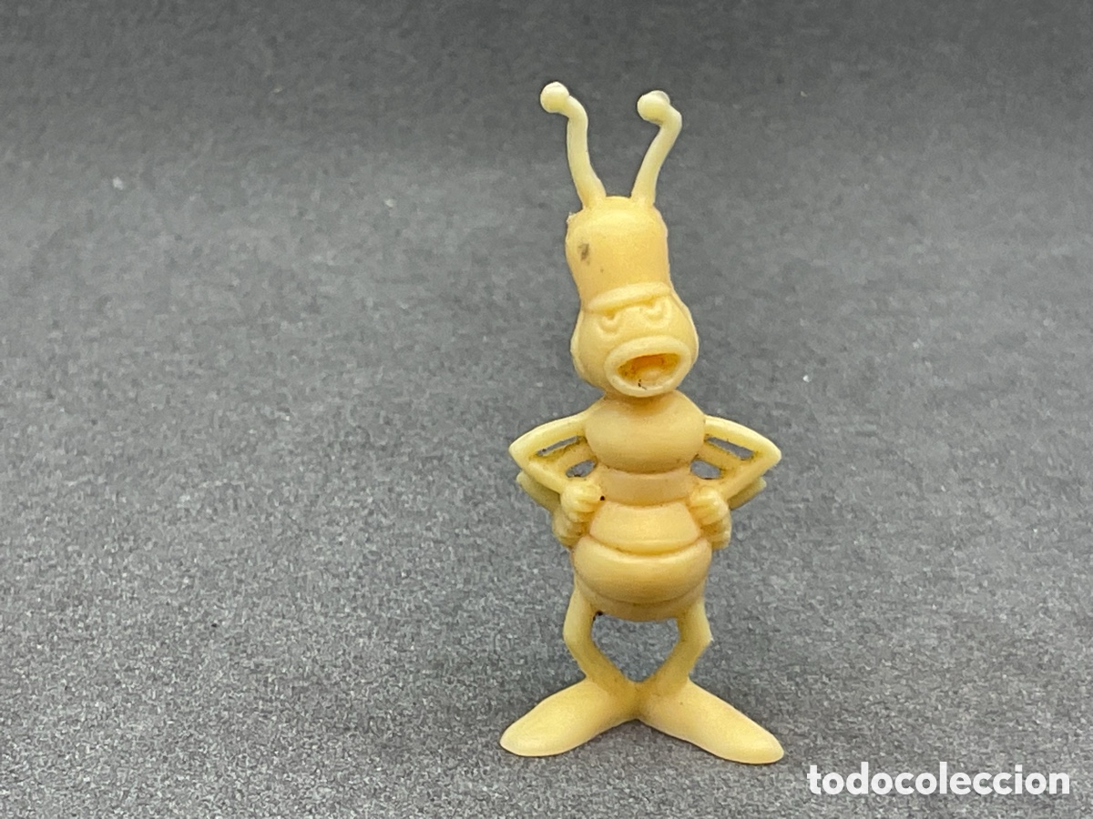 Figuras de goma y PVC: Antigua Figurita de la Abeja Maya. Colecciones Dunkin. Personaje Hormiga.