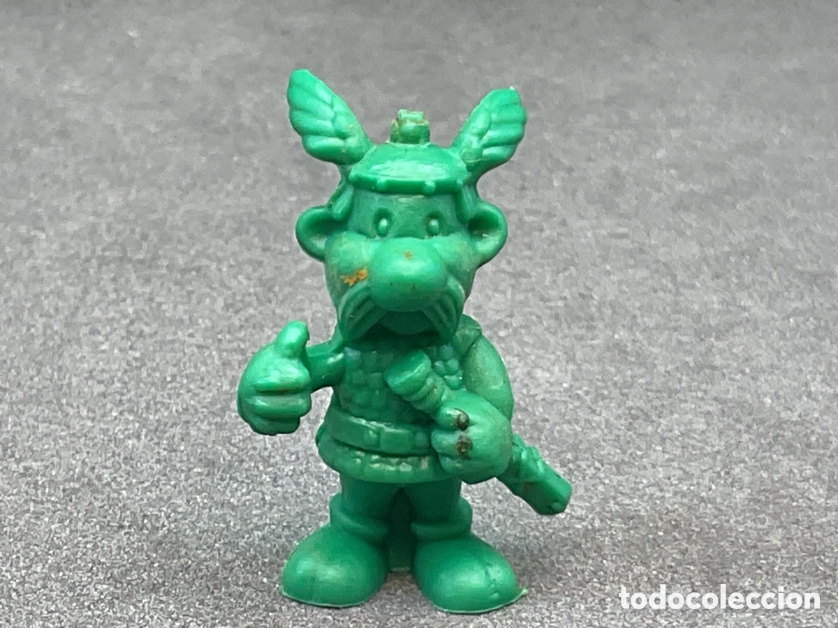 Figuras de goma y PVC: Antigua Figura en Pl&aacute;stico. Dunkin de Asterix y Obelix. Personaje Asterix . Serie Galos.