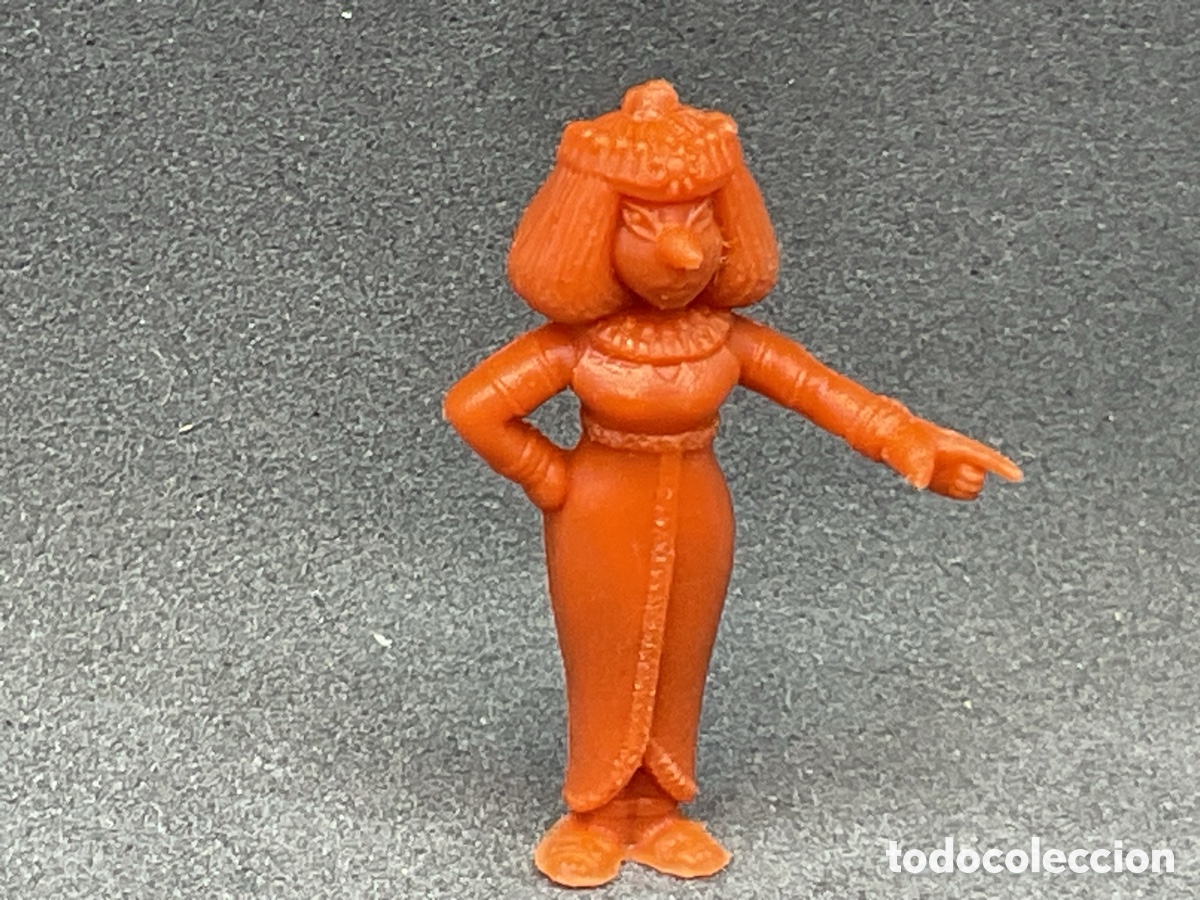 Figuras de goma y PVC: Antigua Figura en Pl&aacute;stico. Dunkin de Asterix y Obelix. Personaje Cleopatra . Serie Egipcios