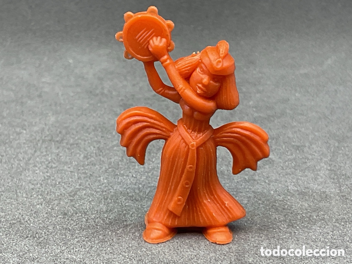 Figuras de goma y PVC: Antigua Figura en Pl&aacute;stico. Dunkin de Asterix y Obelix. Personaje Danzarina 2 . Serie Egipcios