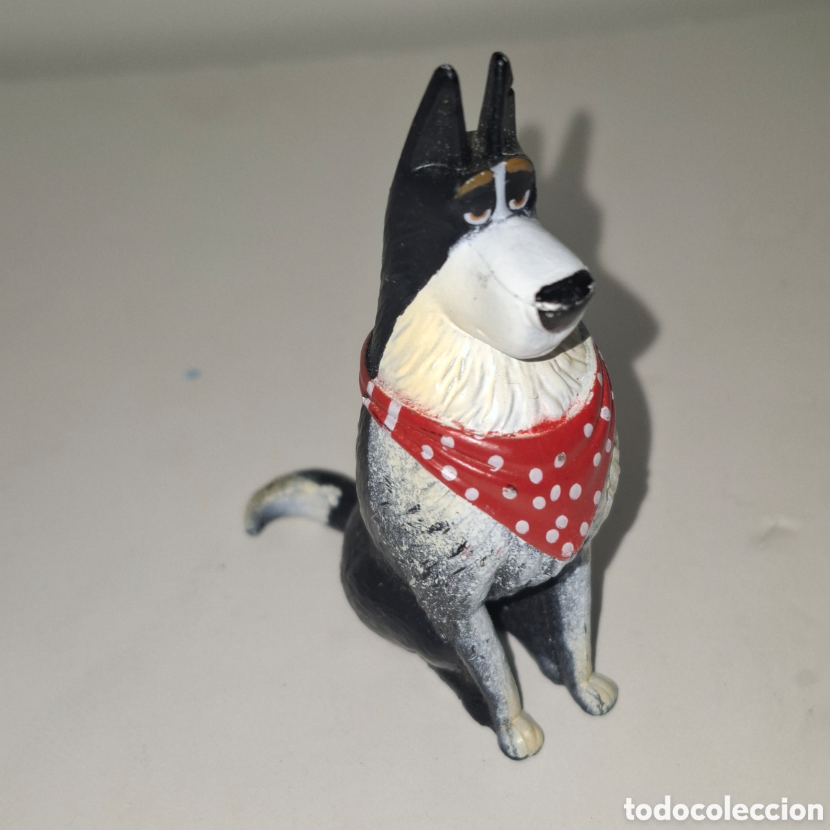 Figuras de goma y PVC: FIGURA DE PVC PERSONAJE DE LA PEL&Iacute;CULA MASCOTAS 2 PERRO ROOSTER