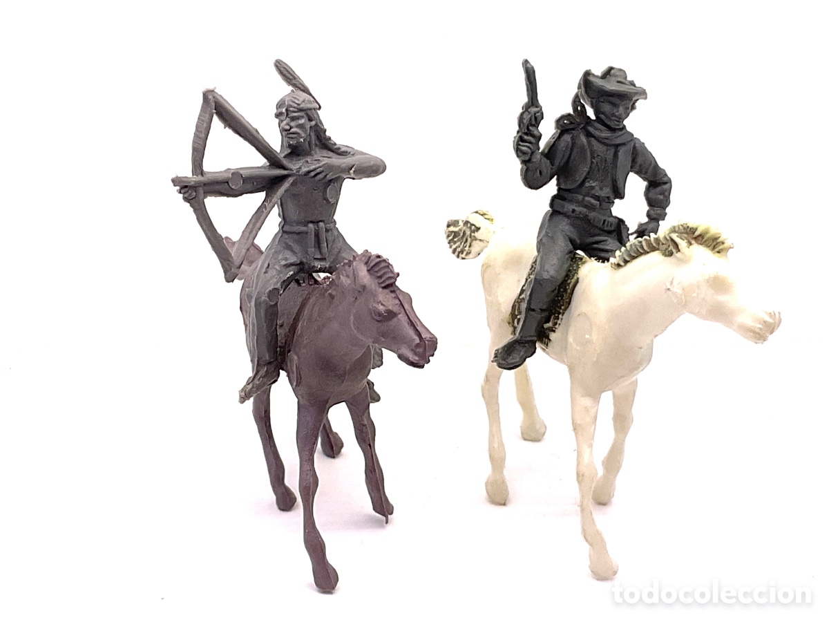 Figuras de goma y PVC: Antiguas Figuras en Pl&aacute;stico del Oeste. Indio y Cowboy a Caballo. Pipero. 45 mm
