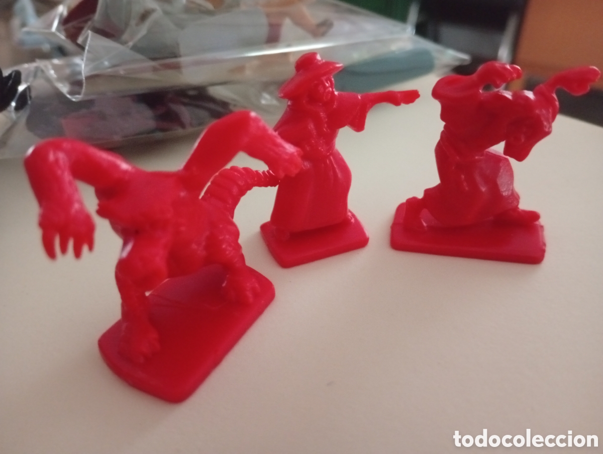 Figuras de goma y PVC: 3 figuras Hero west perfecto estado
