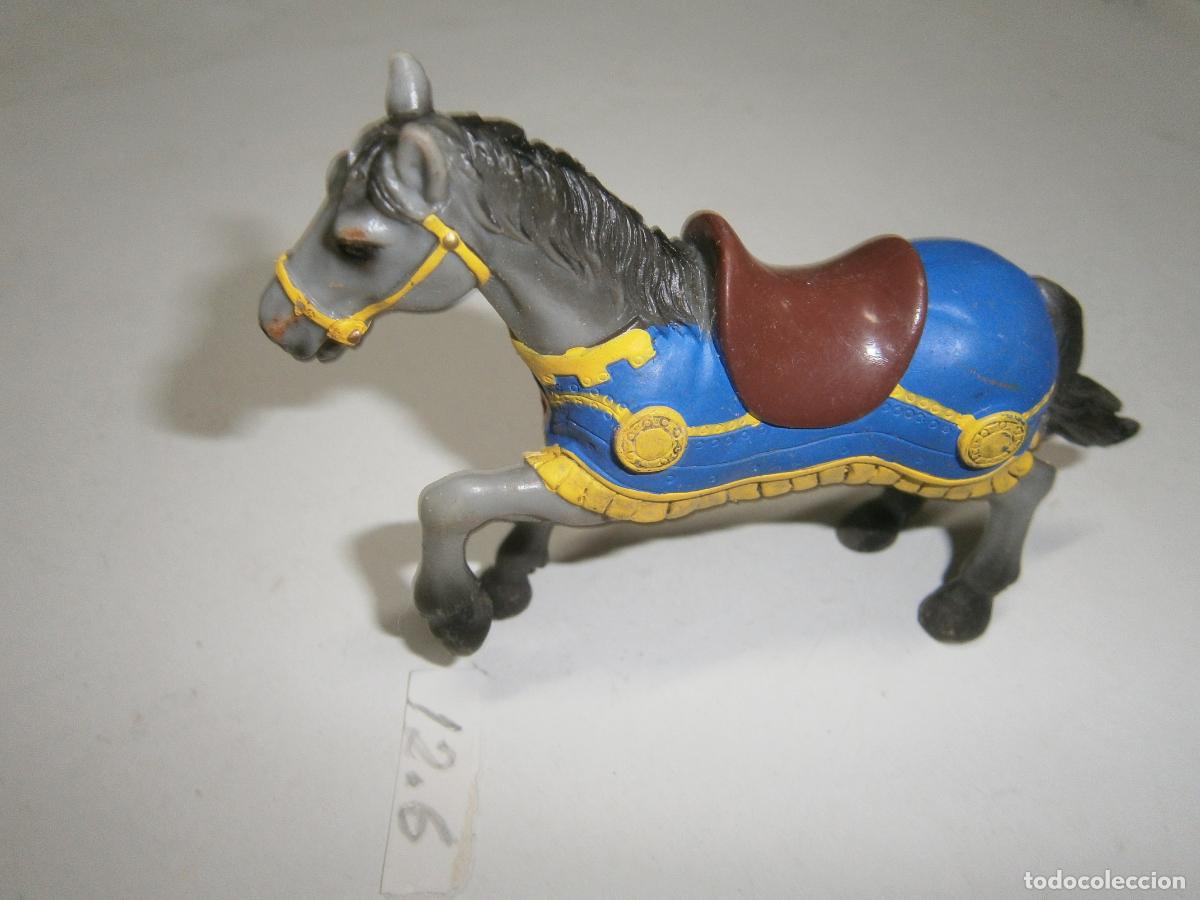 Figuras de goma y PVC: FIGURA DE GOMA O PVC - CABALLO MEDIEVAL