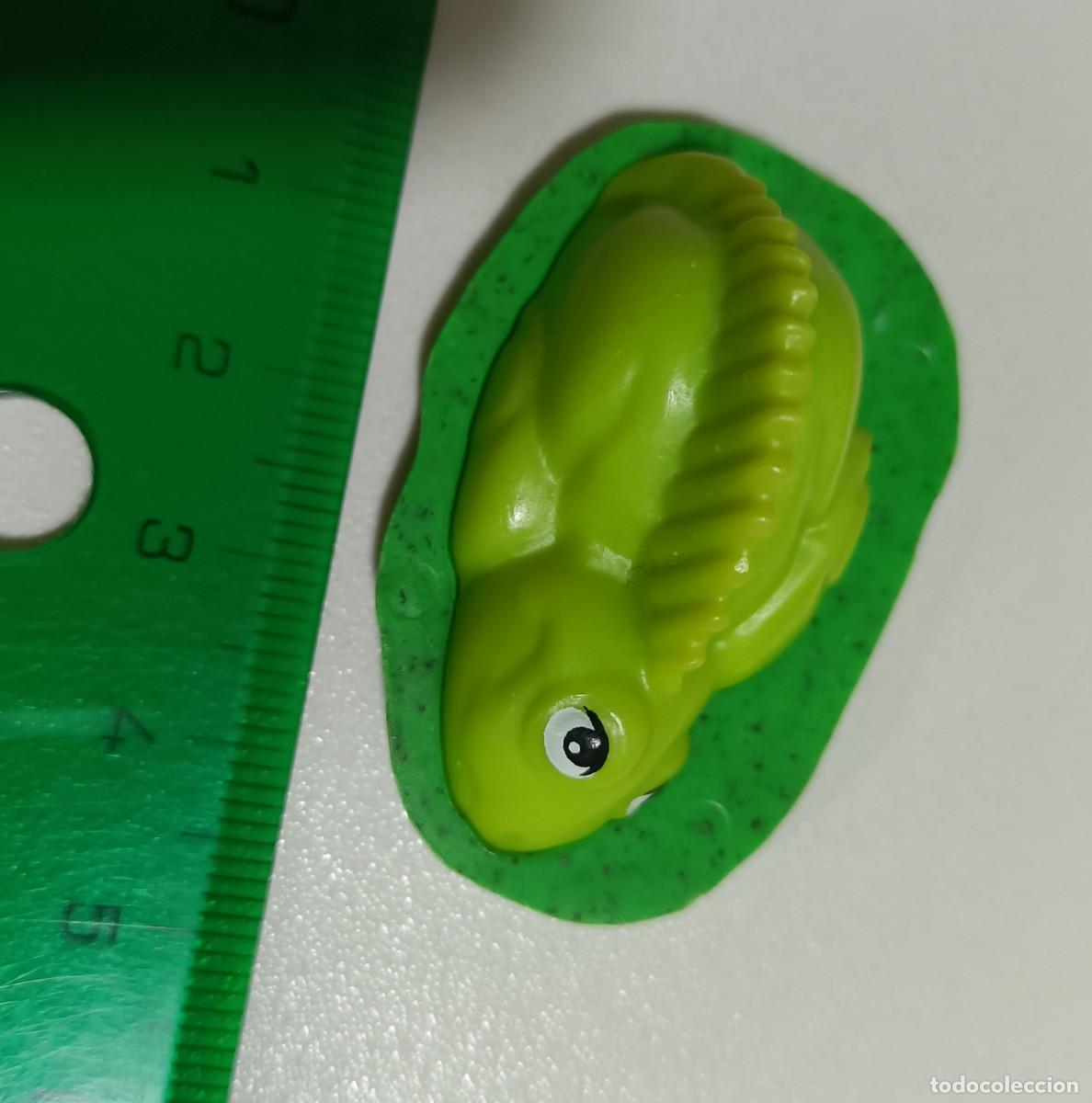 Figuras de goma Kinder: COLECCION FOSILES KINDER DINOSAURIOS ROCA FOSIL DINO PREHISTORIA