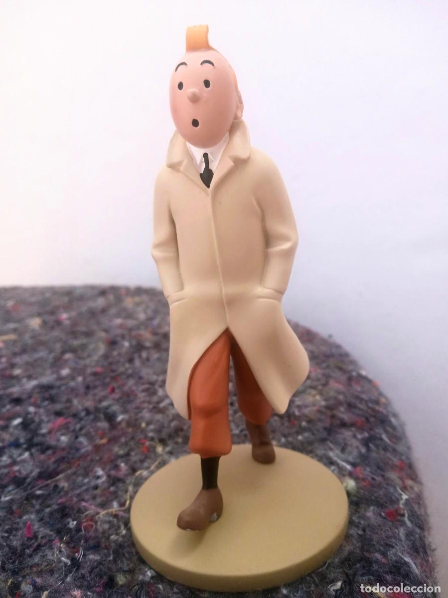 Figuras de goma y PVC: Figura Resina Tint&iacute;n con Gabardina 12 cm Moulinsart