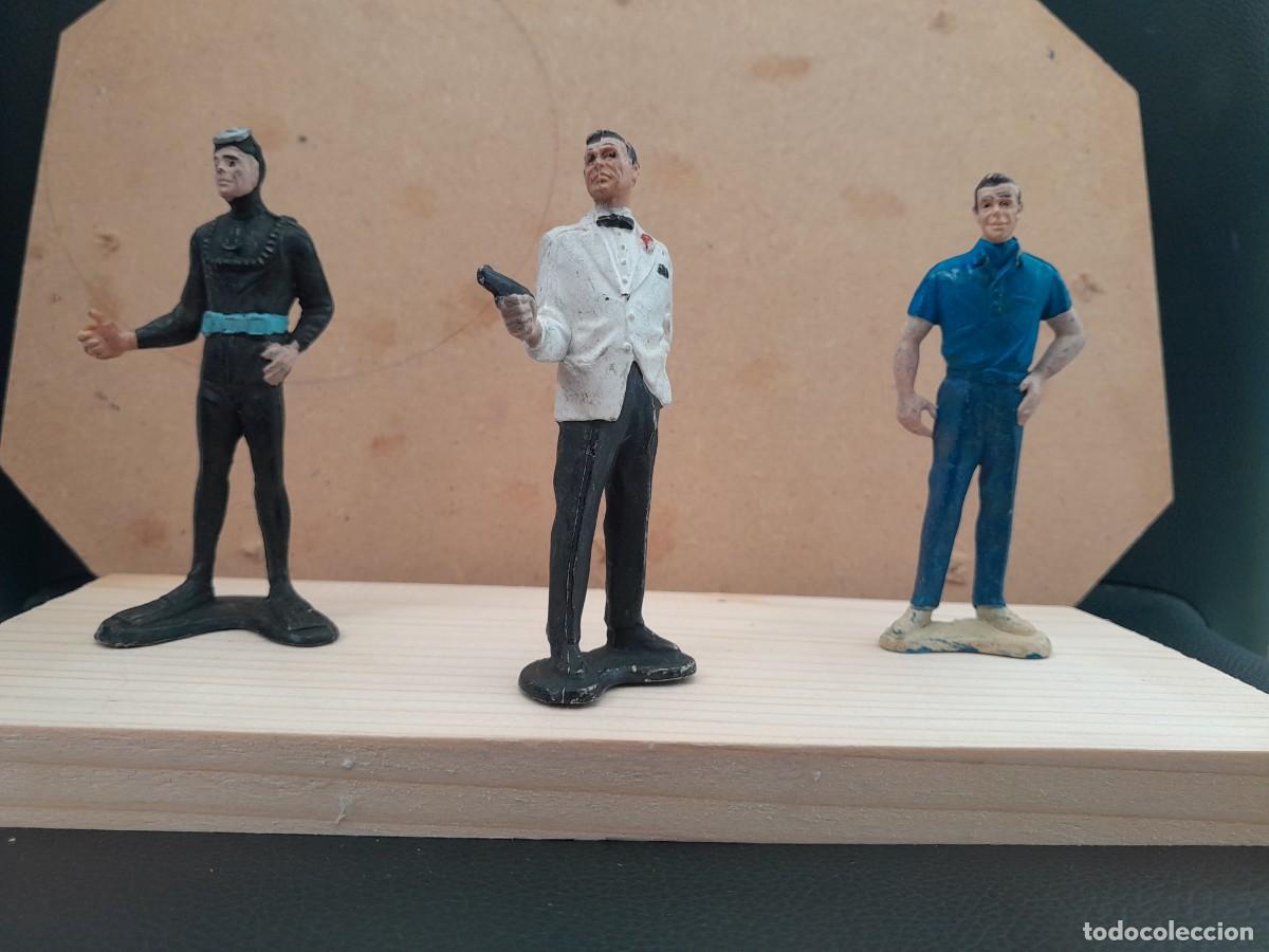 Figuras de goma y PVC: lote de 6 figuras James Bond de A.C. Gilbert 1965