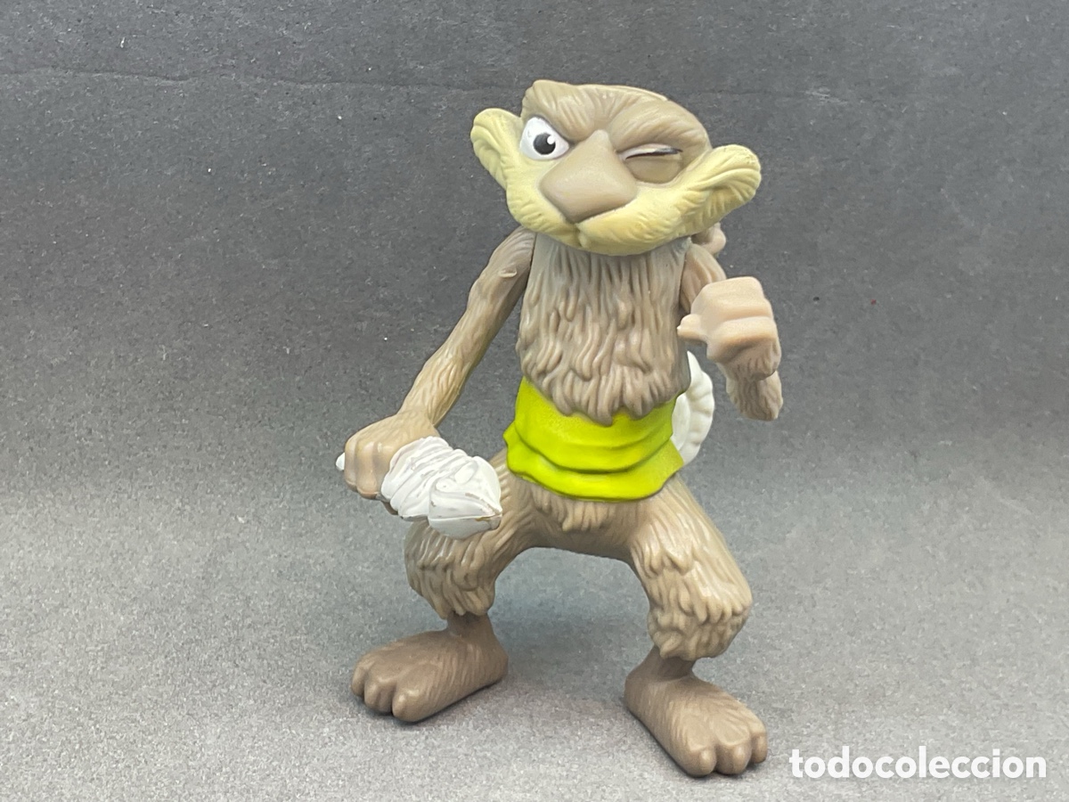 Figuras de goma y PVC: FIGURA DEL PERSONAJE SQUINT (EL CONEJO PIRATA ). ICE AGE 4 . PROMOCIONAL DE MC Donald's. A&ntilde;o 2012