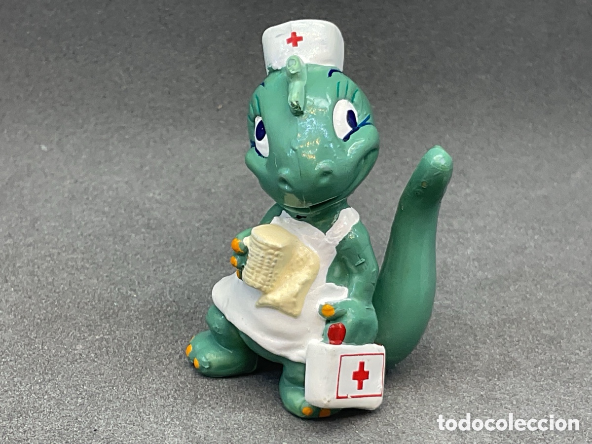 Figuras de goma Kinder: ANTIGUA FIGURITA KINDER DE ENFERMERA. COLECCION DAPSY DINOS. A&Ntilde;OS 90