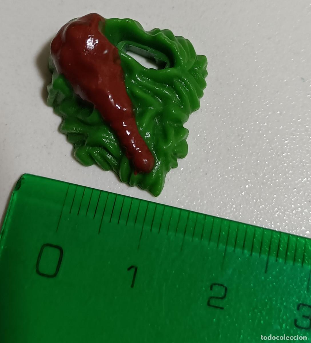 Figuras de goma Kinder: pieza porra de trogloditas kinder cro magnon mignon accesorio