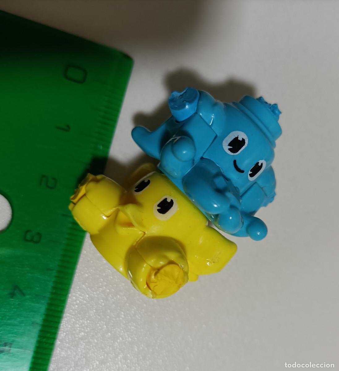 Figuras de goma Kinder: kinder cera amarilla azul mu&ntilde;ecos secundarios