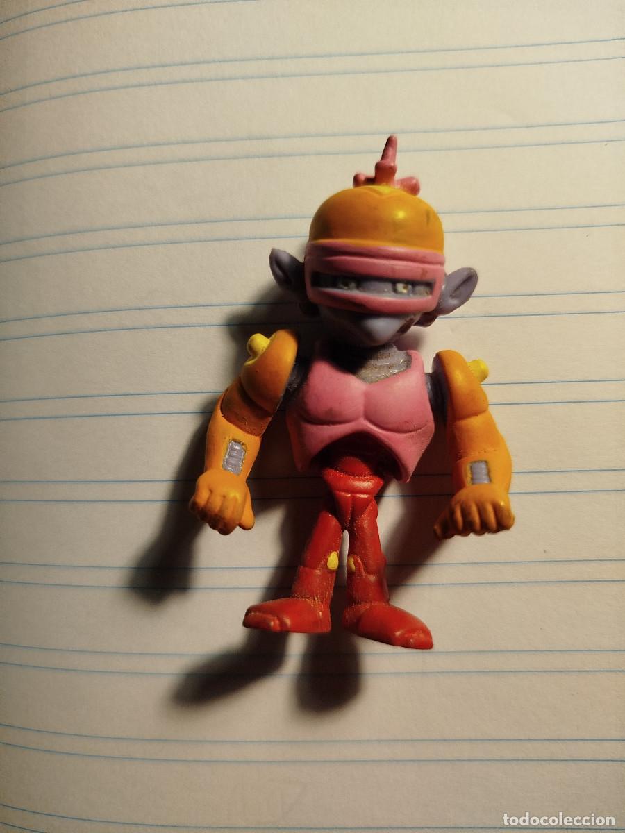 Figuras de goma y PVC: Figura Widget pvc descatalogada