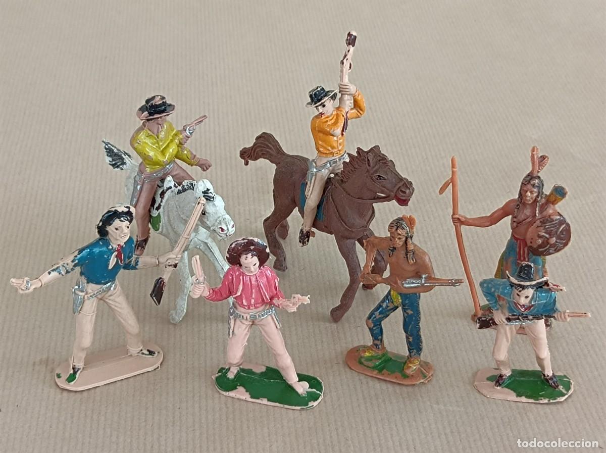 Figuras de goma y PVC: LOTE DE INDIOS Y VAQUEROS DE PL&Aacute;STICO FABRICANTE JECSAN