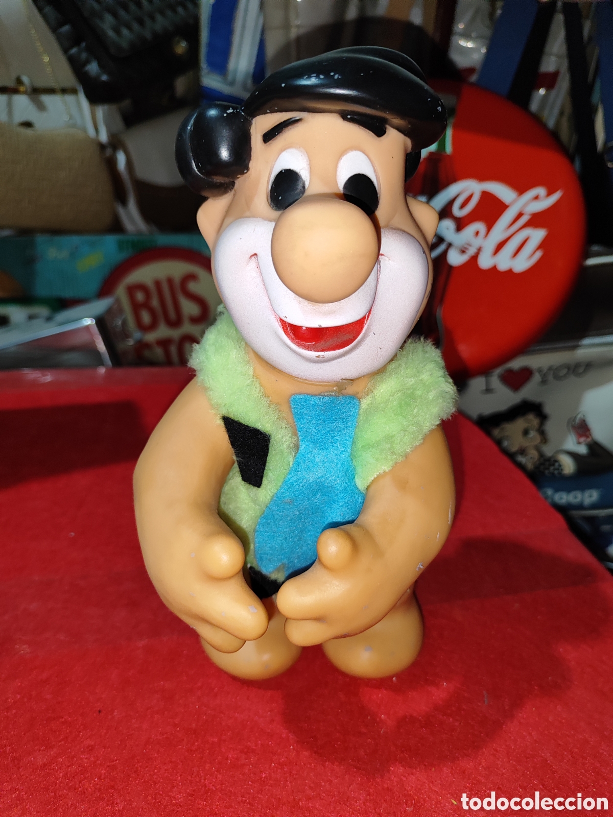 Figuras de goma y PVC: Angitua figura de Pedro Picapiedra de pvc con un traje diferente al habitual sin marcar