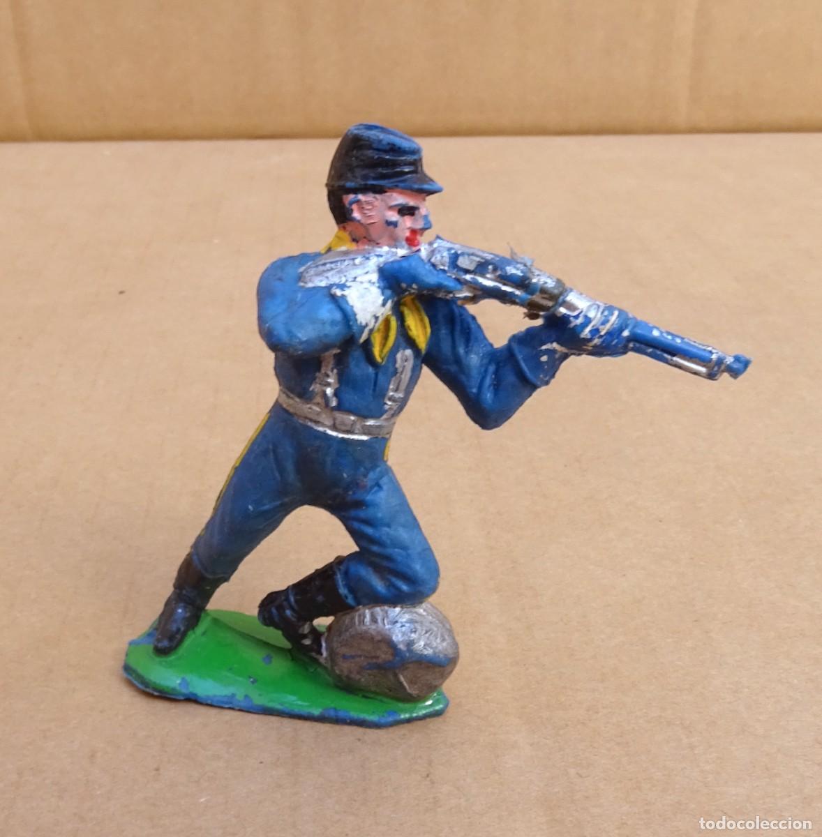 Figuras de goma y PVC: COMANSI FEDERAL FIGURA 4