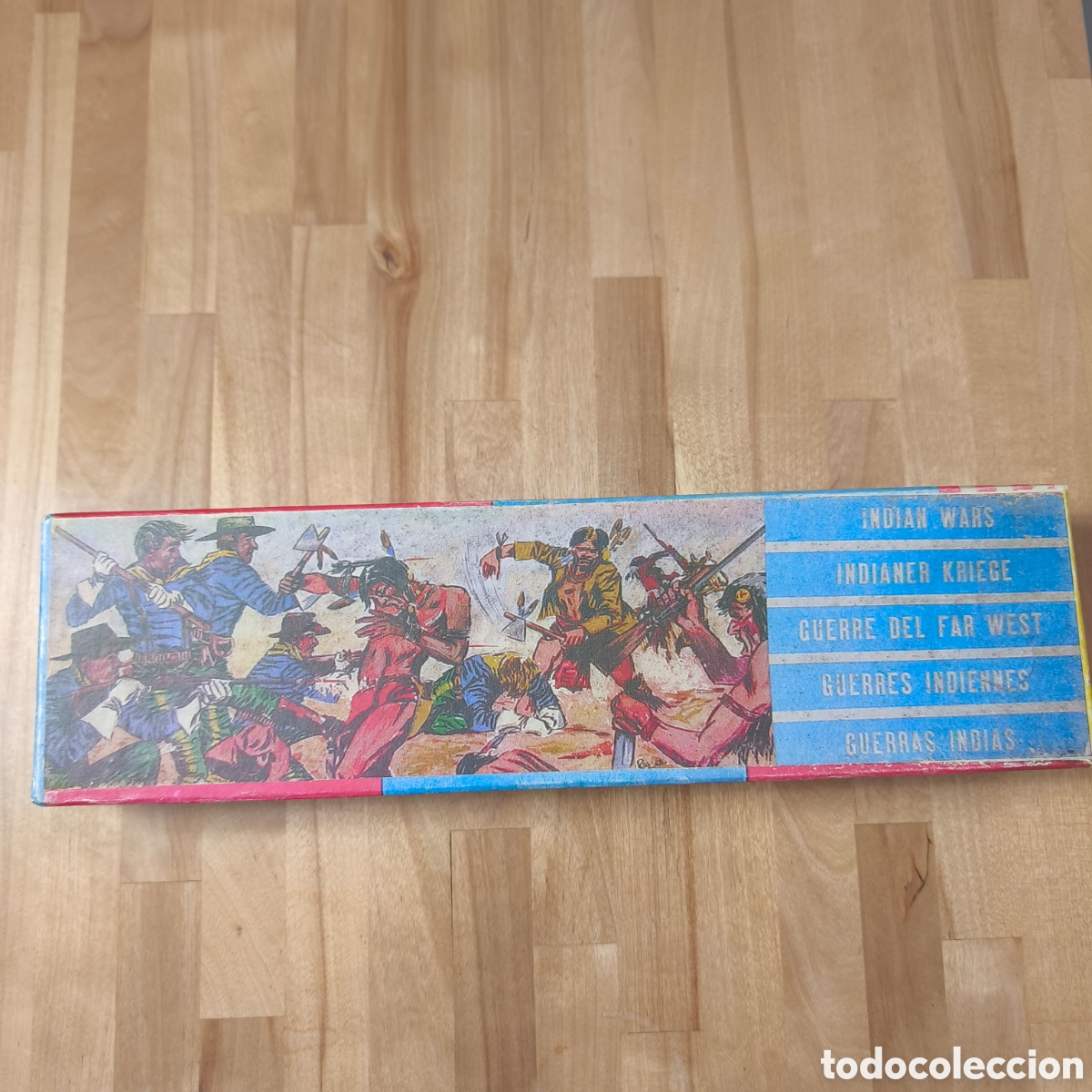 Figuras de goma y PVC: Caja pieles rojas contra cuchillos largos, 8 figuras GBM, caja repro