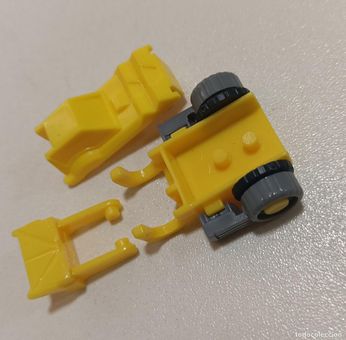 Figuras de goma Kinder: kinder vehiculo de obra amarillo serie nv miniatura