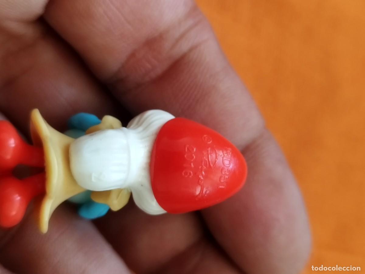 Figuras de goma Kinder: Dos figuras de pitufos. Tipo Kinder. - Foto 7