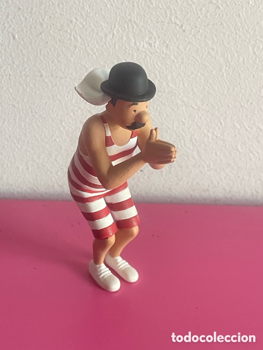 Figuras de goma y PVC: TINTIN: Figura PVC Tintin: Dupont en ba&ntilde;ador