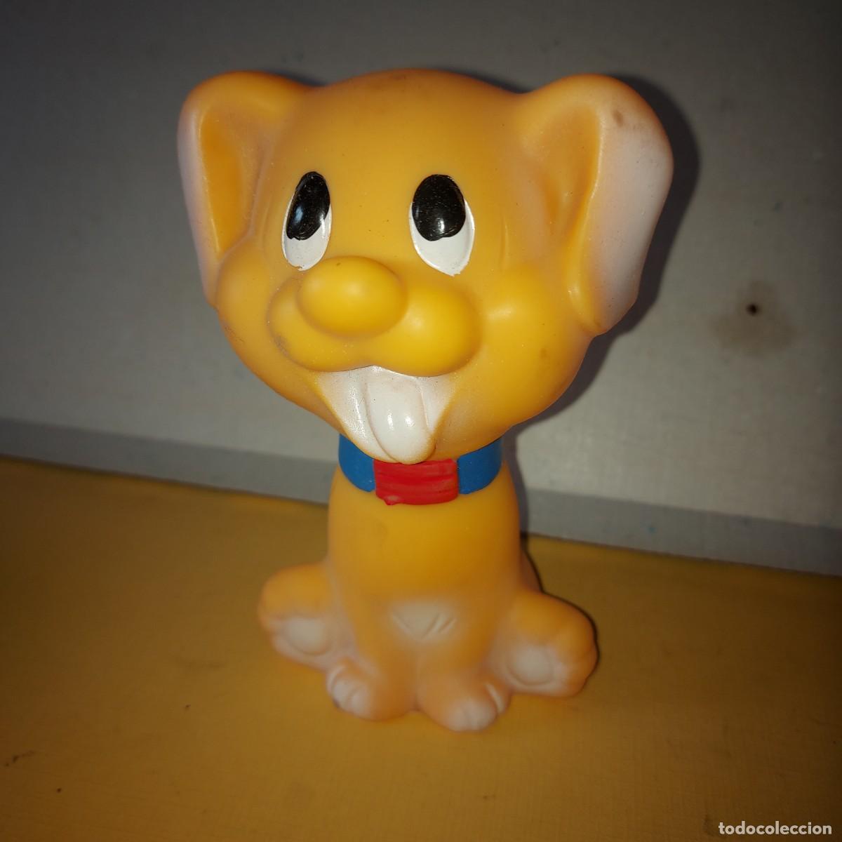 Figuras de goma y PVC: PERRO FIGURA DE GOMA A&Ntilde;OS 70 DE VICMA