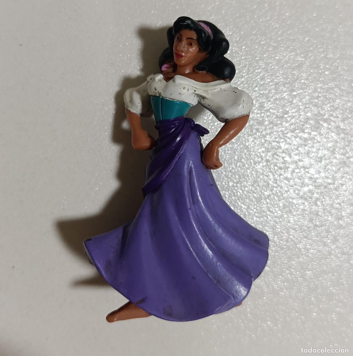 Figuras de goma y PVC: figura esmeralda goma pvc nestle cereales nesquik jorobado notre dame mu&ntilde;eca mu&ntilde;eco