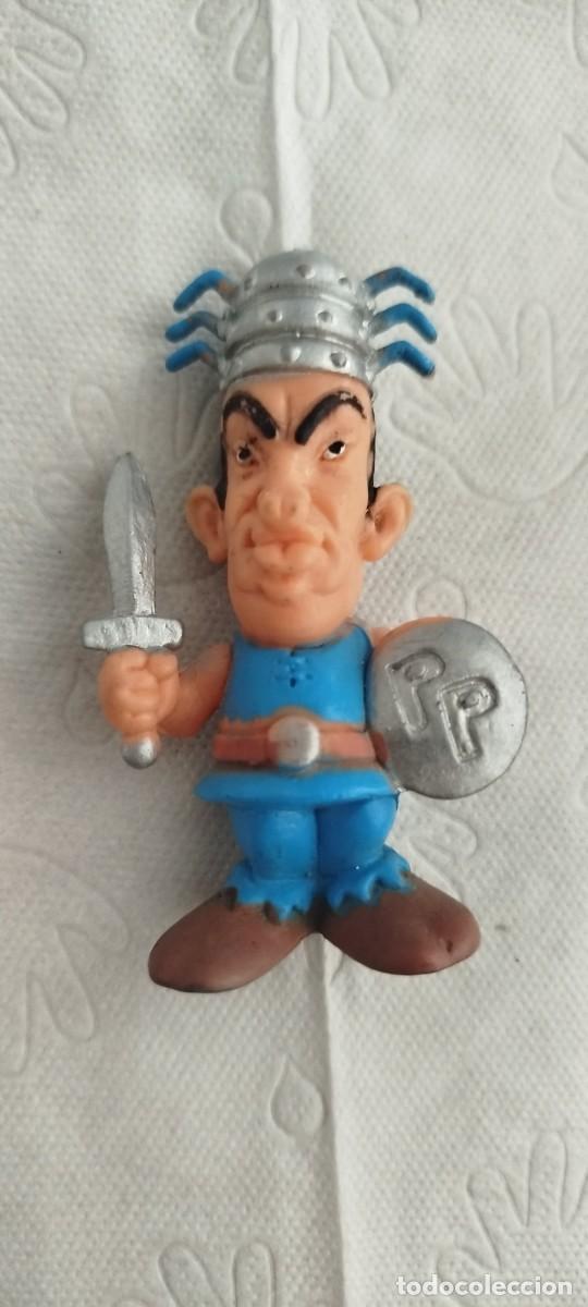 Figuras de goma y PVC: Figura PVC &Aacute;lvarez Cascos