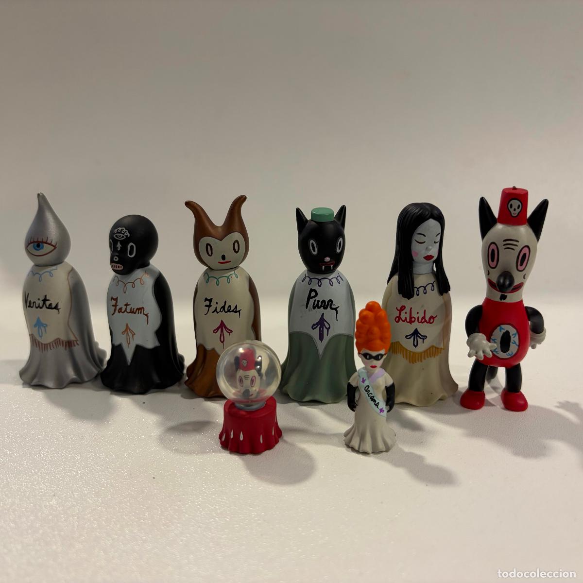 Figuras de goma y PVC: Figura mu&ntilde;ecos Kidrobot Gary Baseman Toby&rsquo;s Secret Society lote 8 figuras 2011