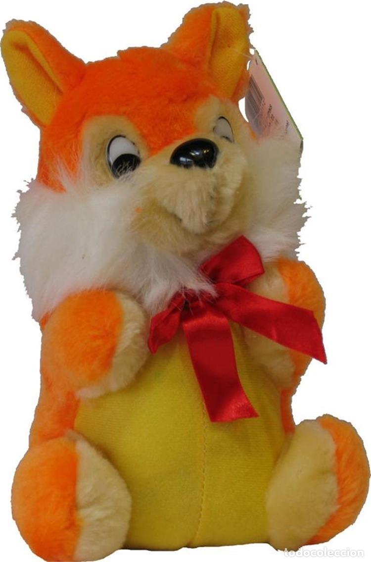 Gummi- und PVC-Figuren: Peluche Ardilla Naranja - 22 cms.