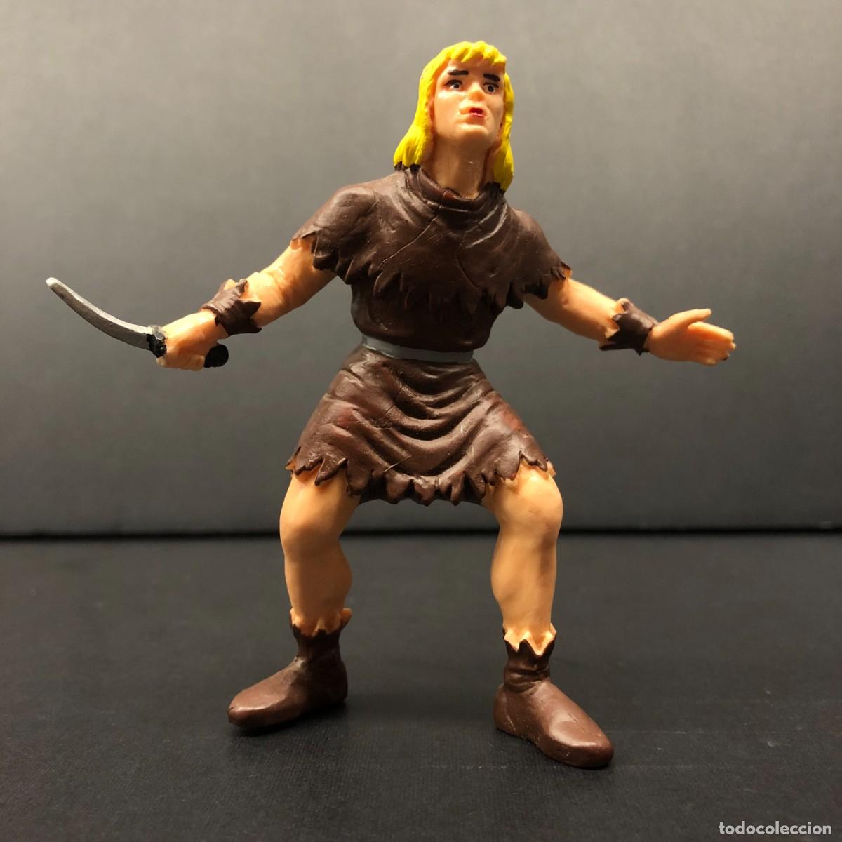 Figuras de Borracha e PVC: FIGURA DE PVC - CRISPIN - EL CAPIT&Aacute;N TRUENO - YOLANDA - 9,5 X 9,5 CM / 3