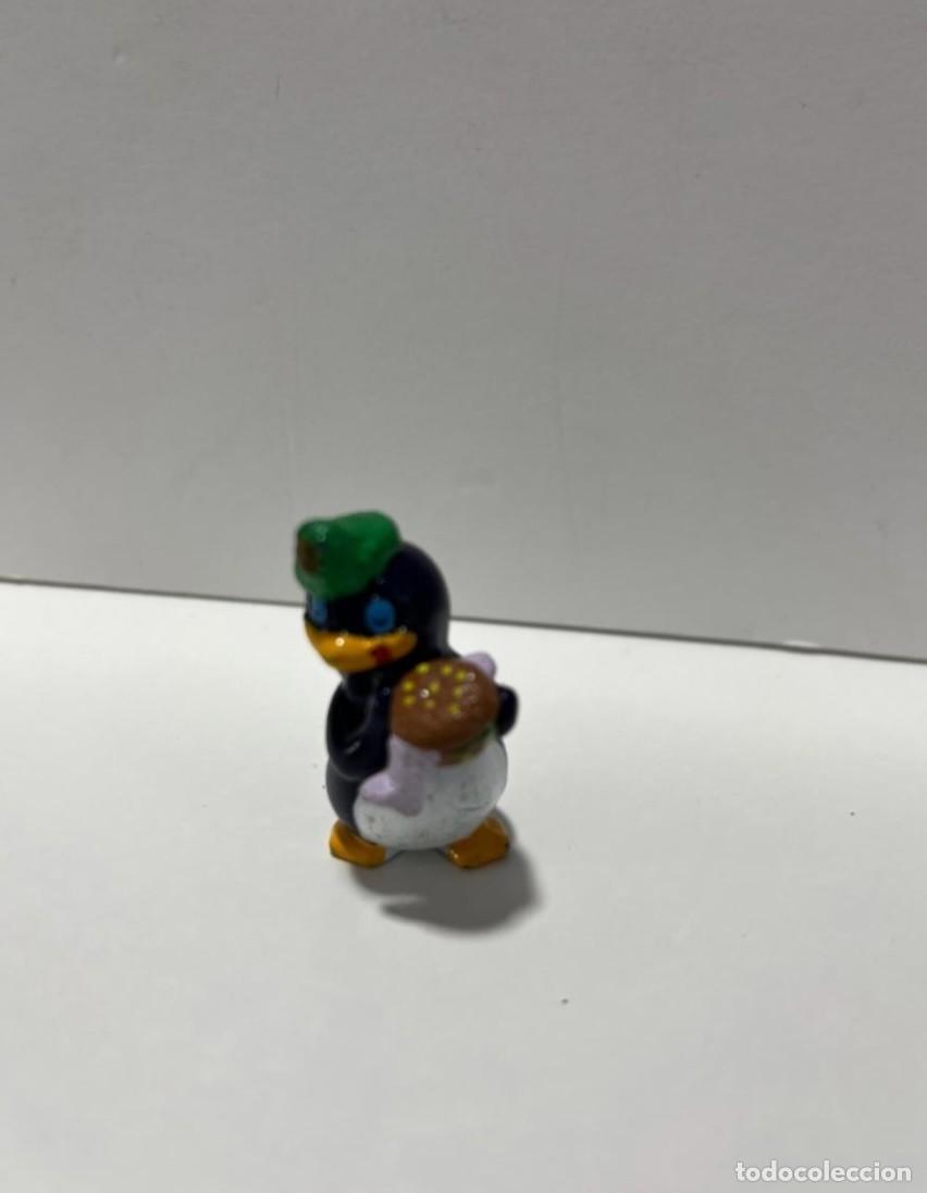 Figuras de goma Kinder: juguete kinder pinguino #102 (2)