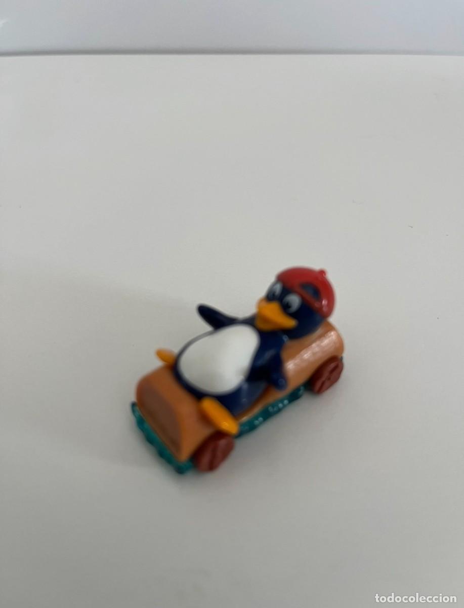 Figuras de goma Kinder: juguete kinder pinguino #108 (2)