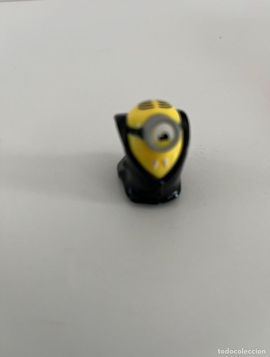 Figuras de goma Kinder: juguete kinder minions #132