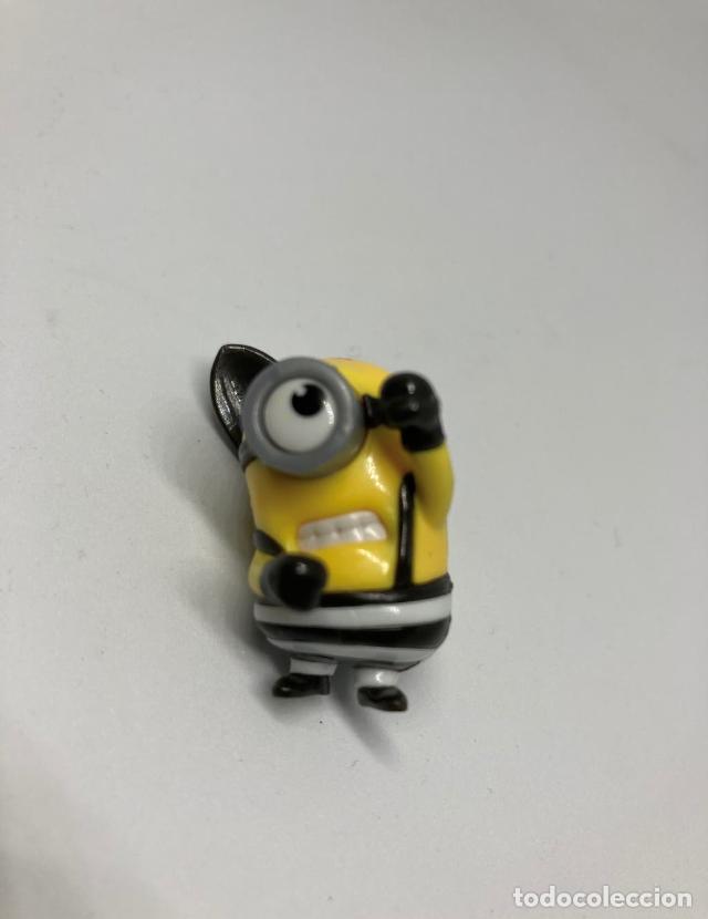 Figuras de goma Kinder: juguete kinder minions #133