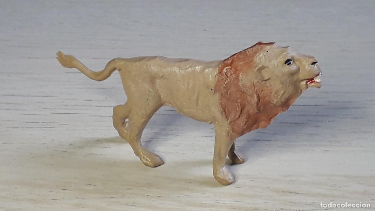 Figuras de goma y PVC: Le&oacute;n, &Aacute;frica Jungla Safari / Gladiadores, goma, Gama made in Spain tipo Jecsan, original a&ntilde;os 50.