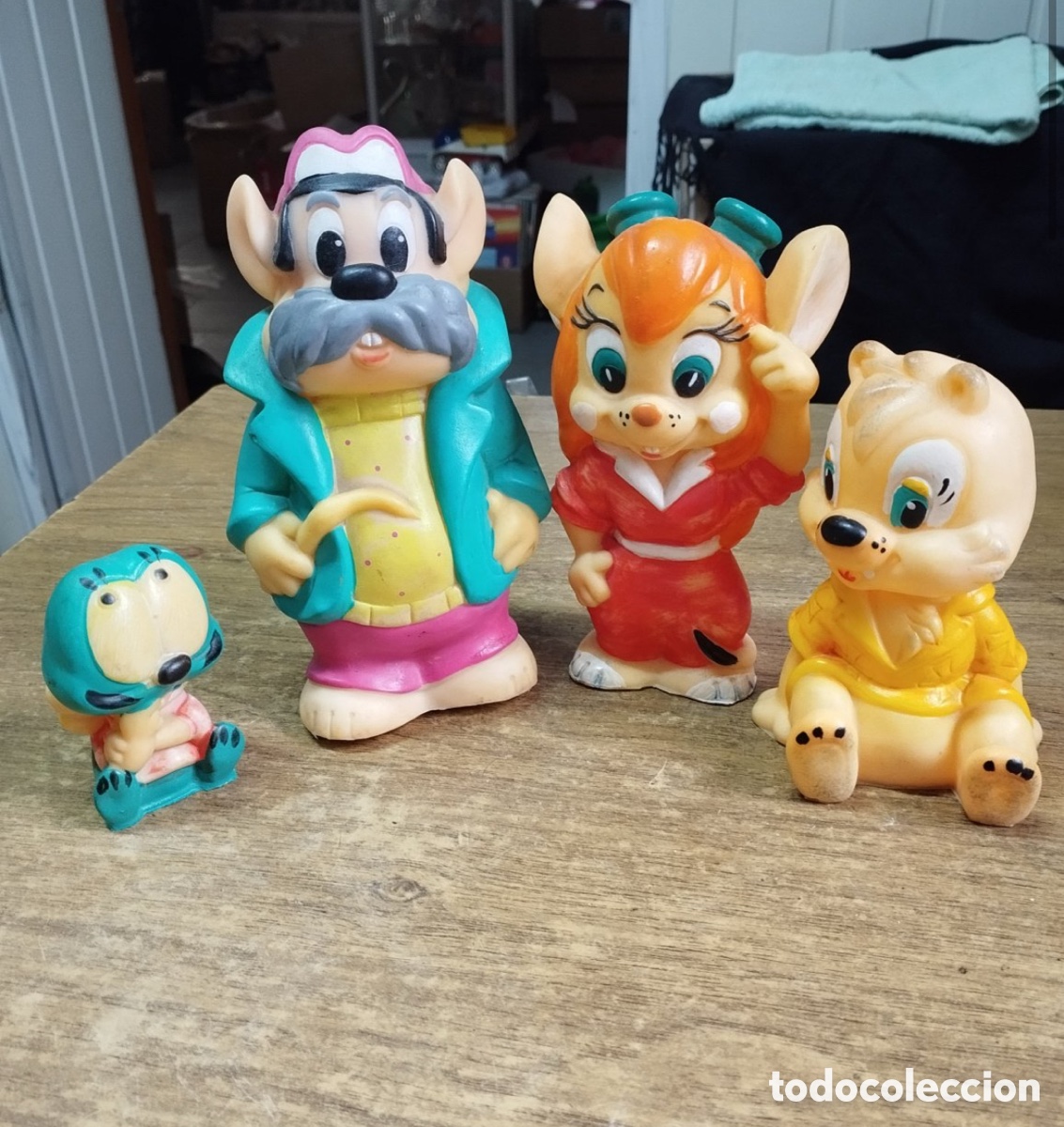 Figuras de goma y PVC: Lote 4 Figuras de Goma Chip y Chop / Rescatadores (17, 15, 13 y 8 cm) - Disney Vintage A&ntilde;os 90
