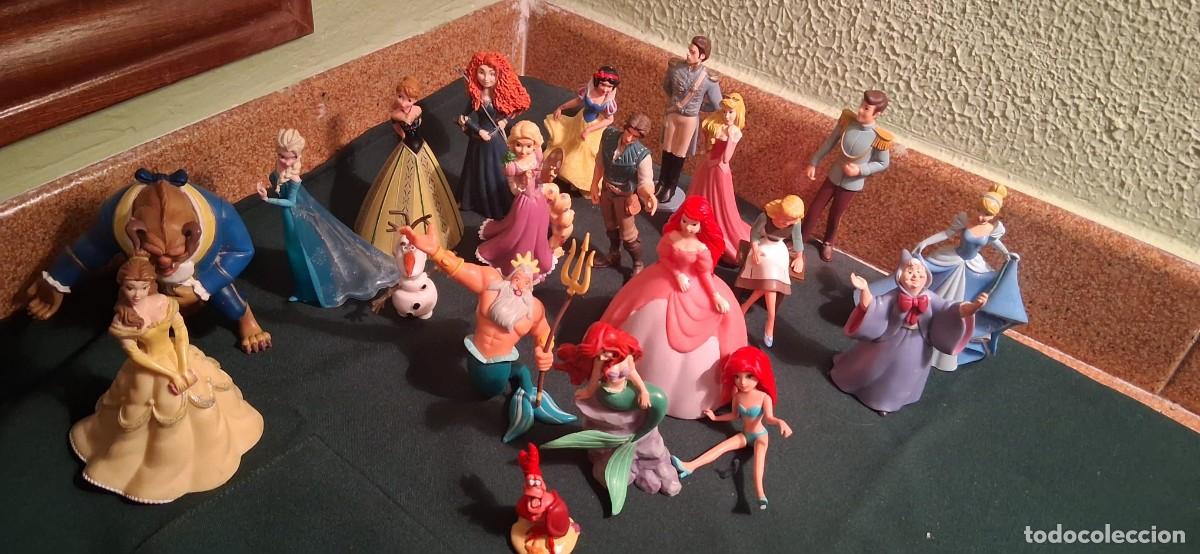 Figuras de goma y PVC: Lote 20 Figuras Princesas y H&eacute;roes Disney (Bullyland / Comansi)