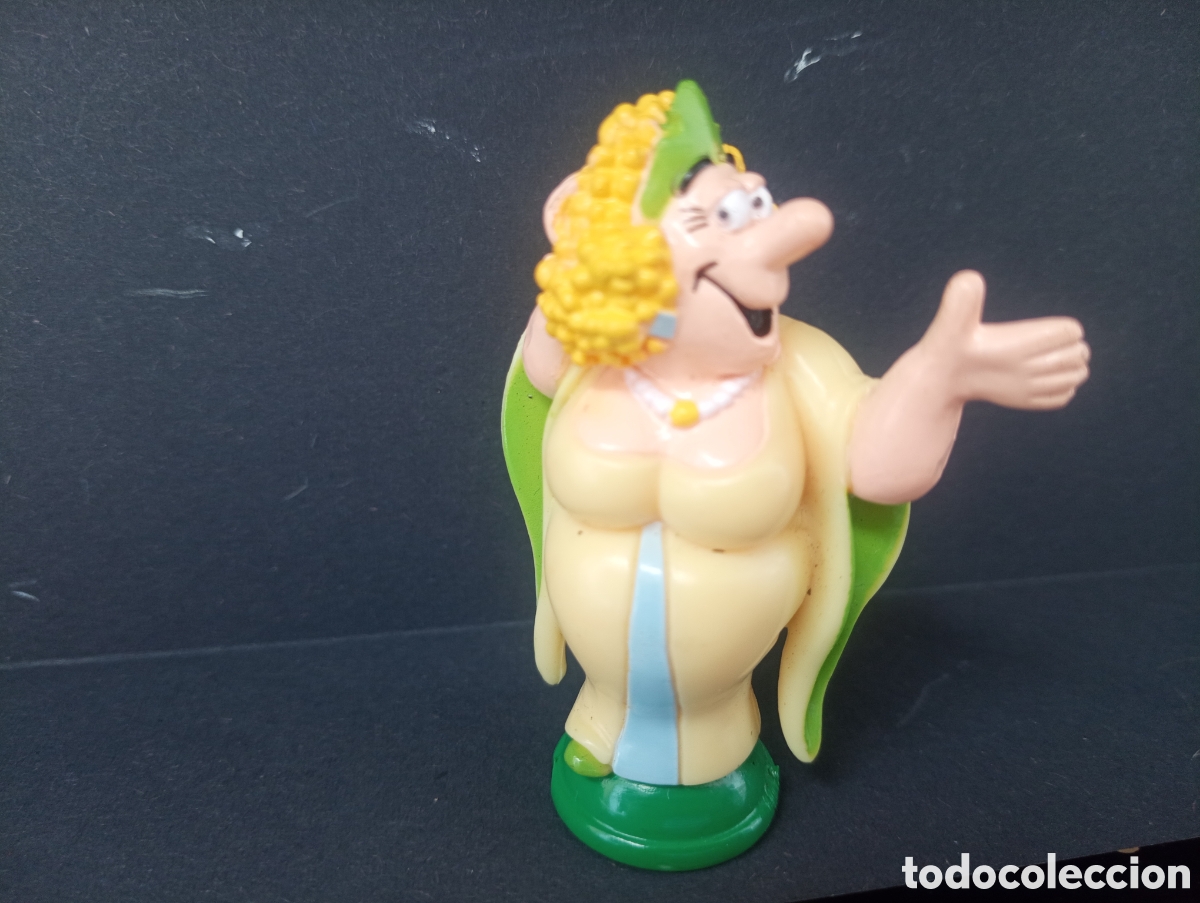 Figuras de goma y PVC: Figura pvc Ofelia de mortadelo y filemon