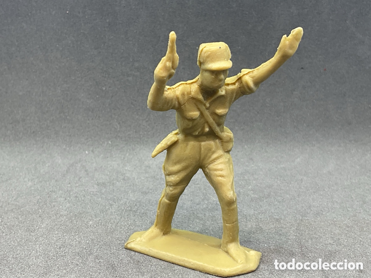 Figuras de goma y PVC: Antigua Figura en Pl&aacute;stico. Soldado Legi&oacute;n Extranjera. Escala 1/32