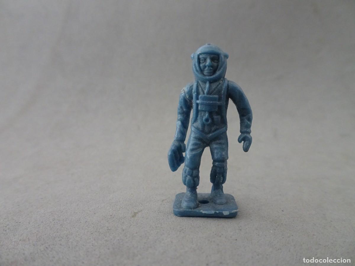 Figuras de goma y PVC: Figura Dunkin coleccion Espacial - Helados Raj&aacute; Portugal
