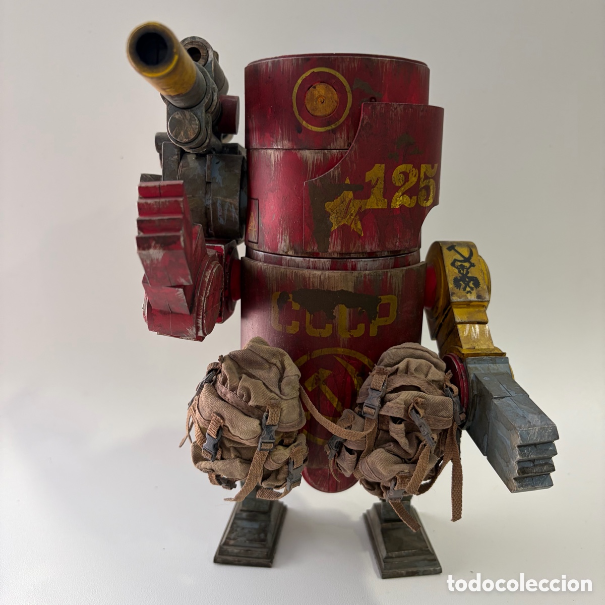 Figuras de goma y PVC: Figura mu&ntilde;eco ThreeA 3A Ashley Wood WWRp Large Martin Big Red World War Robot 23 cm
