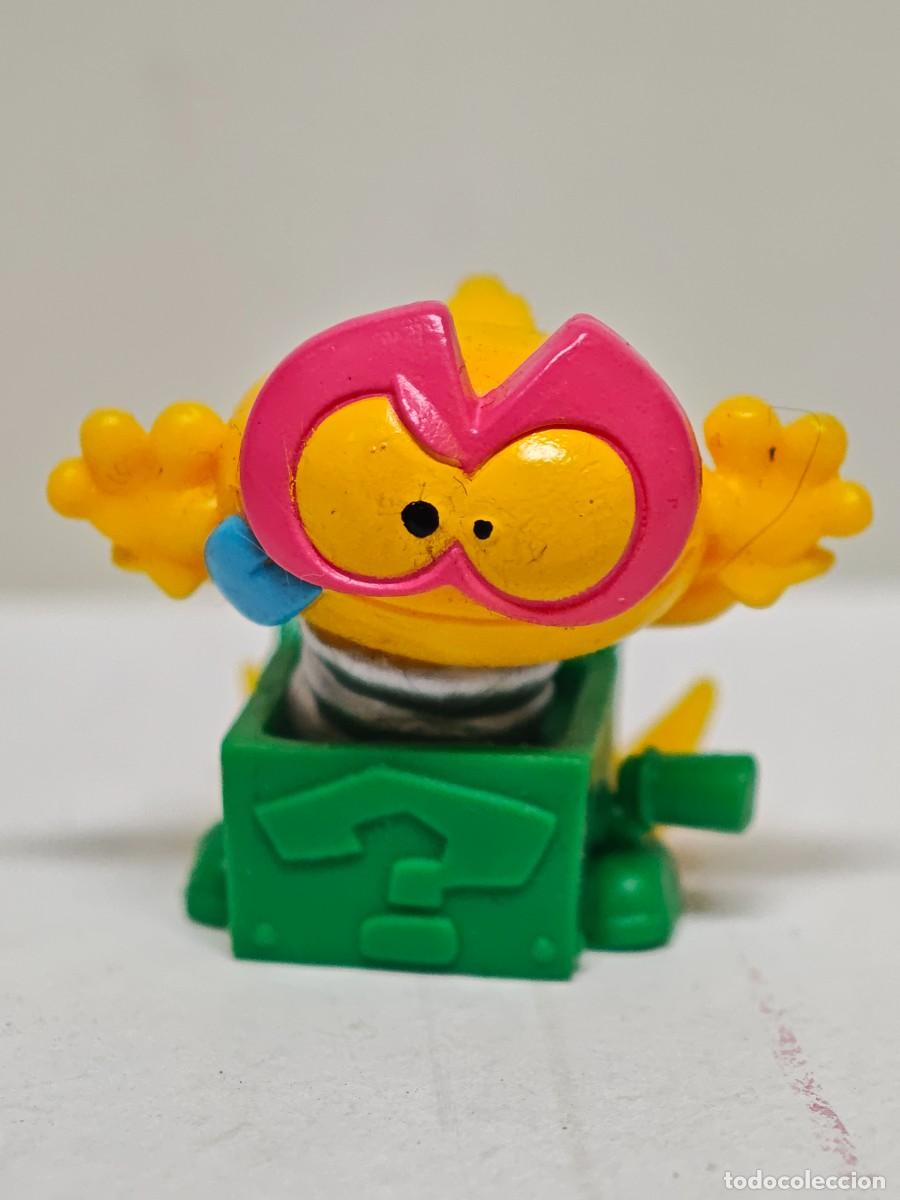 Figuras de goma y PVC: MU&Ntilde;ECO FIGURA SUPERZINGS NAGIX BOX