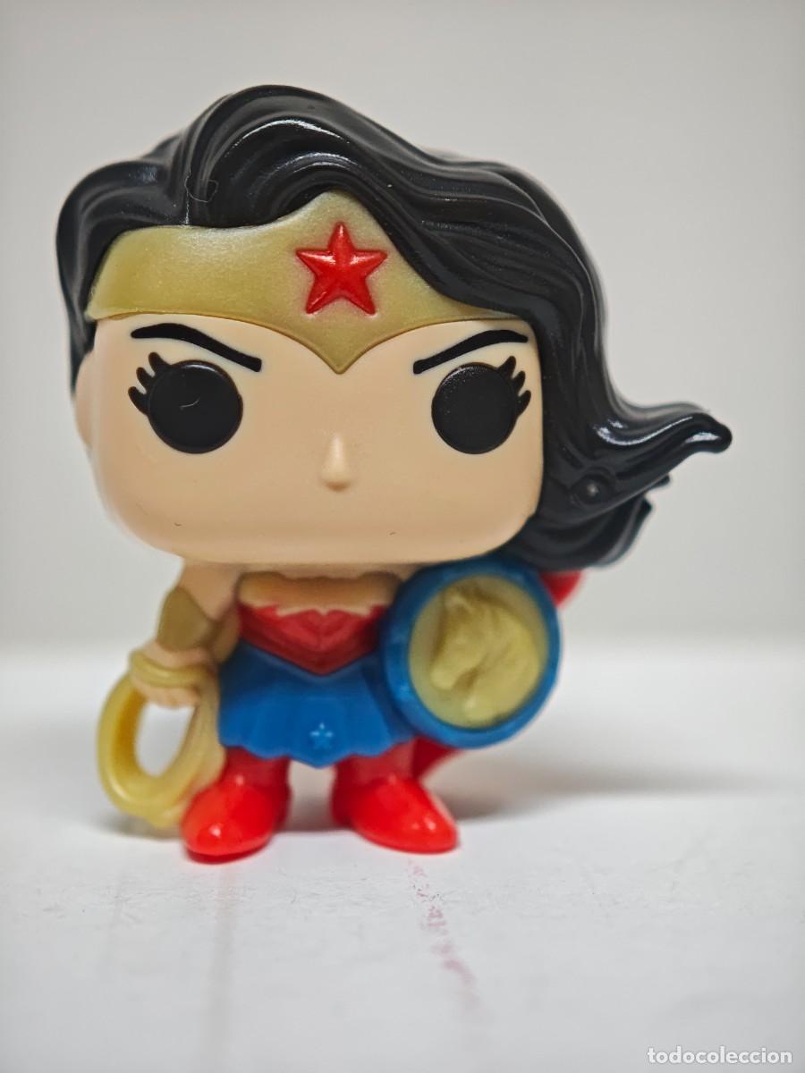 Figuras de goma Kinder: MU&Ntilde;ECO FIGURA FUNKO KINDER SORPRESA DC MARVEL